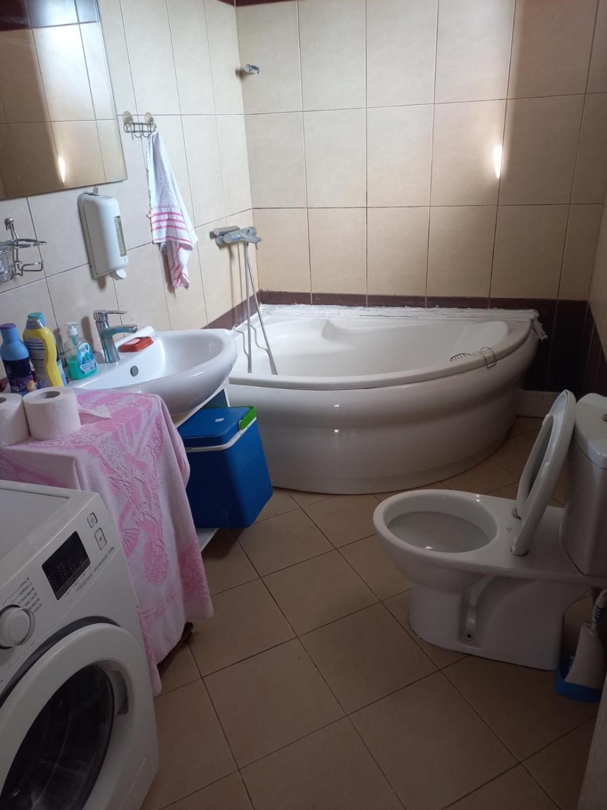 Hostel Dragana Mitrovici  Buitenkant foto